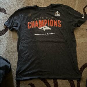 NFL Denver Broncos Super Bowl Champions 50 Tee - Size Women’s Large